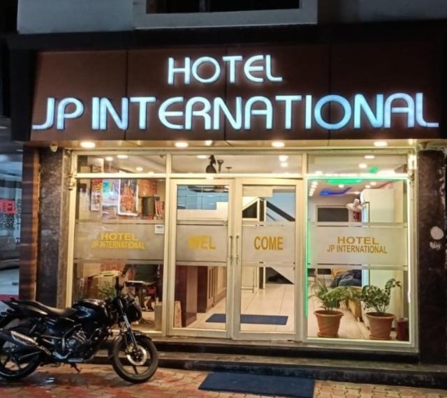 Hotel JP International, Katra