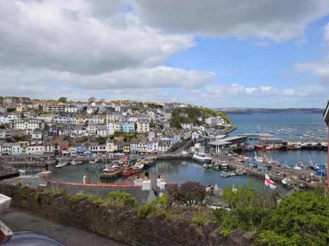 3 bed property in Brixham BX045