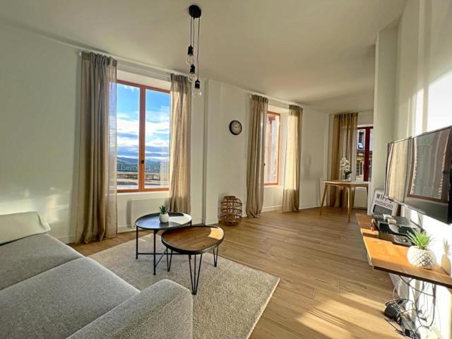 Appartement coup de coeur. St Etienne-Rochetaillée