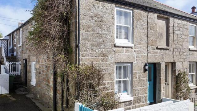 Poldark Charming Mousehole Cottage with Net Loft