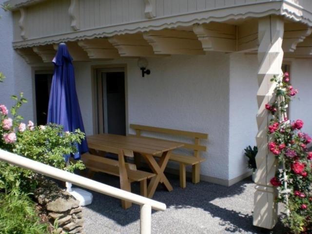 Ferienwohnung mit sonniger Terrasse und Ausblick