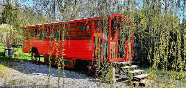 Bungalow charmant pres de Sedeilhac avec jardin et terrasse