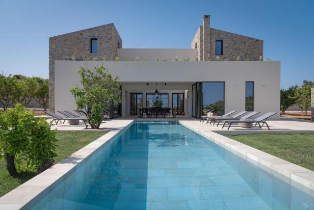 Exquisite Crete Villa | Villa Laurel | Large Private Pool | Modern Furnishing | BBQ | Rethymno