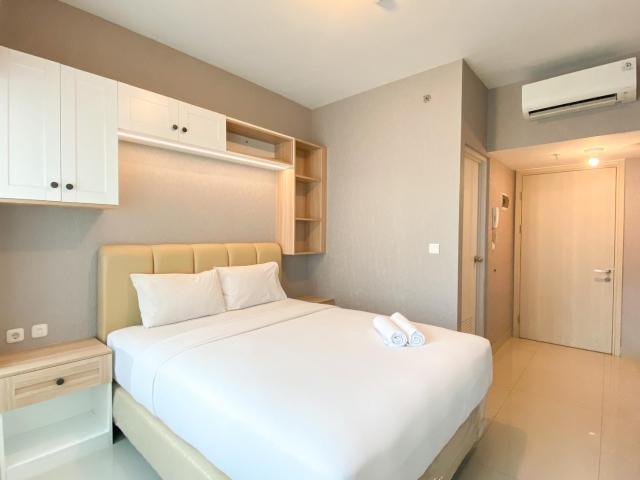 Restful and Functional Studio Apartment at Springlake Summarecon Bekasi By Travelio