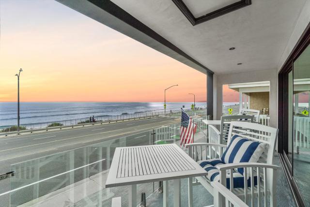 Private Beachside Home with HotTub