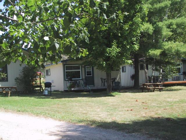 Colonial Bay Motel and Cottages