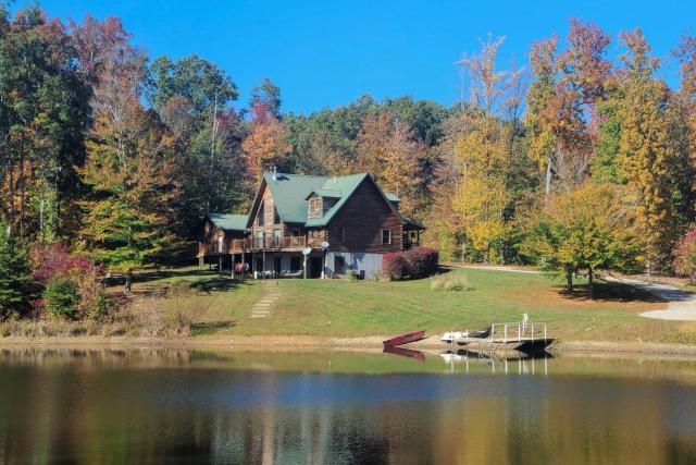 Underwood Home with 40 Acres Fire Pit, Private Lake