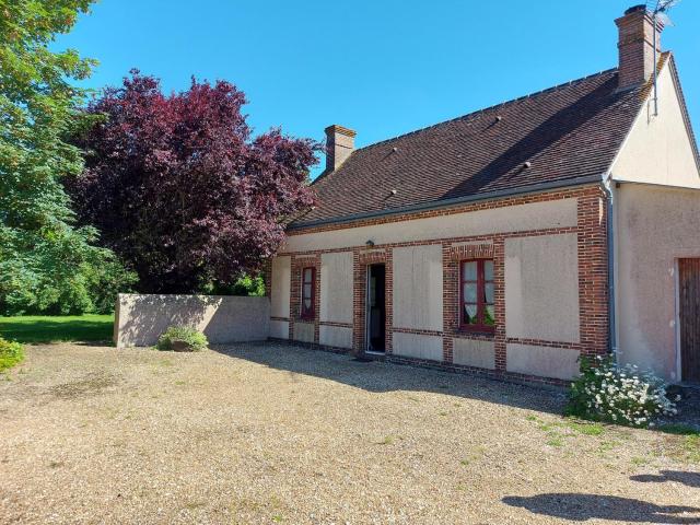 Charmante Maison Rénovée avec Jardin, BBQ et Loisirs à La Saucelle - FR-1-581-13