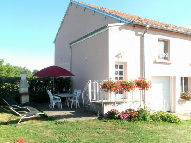 Charmant Gîte Historique avec Randonnée et Hébergement pour Chevaux – Choiseul, France - FR-1-611-23