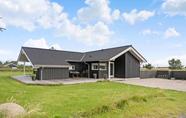 Stunning Home In Rødby With Wifi