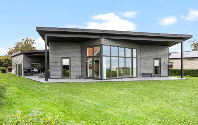 Stunning Home In Haderslev With Wifi