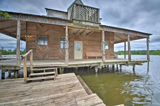 Secluded Anglers Haven - Boat and Fish!