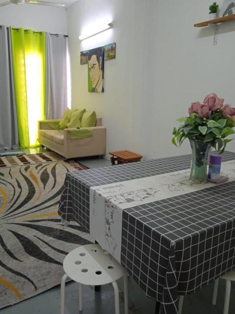 Budget Homestay Impiana Adril