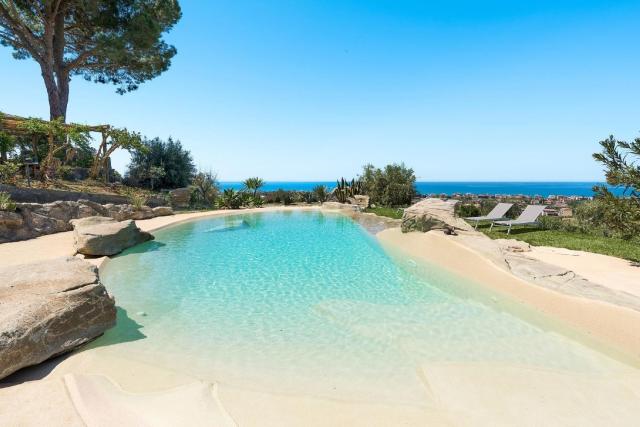 Ferienhaus mit Privatpool für 11 Personen ca 450 qm in Capo d'Orlando, Sizilien Nordküste von Sizilien