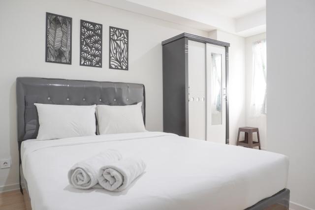 Nice and Comfort 2BR at Daan Mogot City Apartment By Travelio