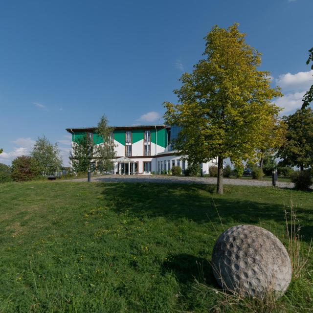 Zweibettzimmer am Bauernhof mit Tieren (ehemaliges Golfhotel)