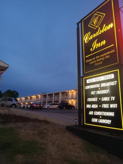 Cardston Inn