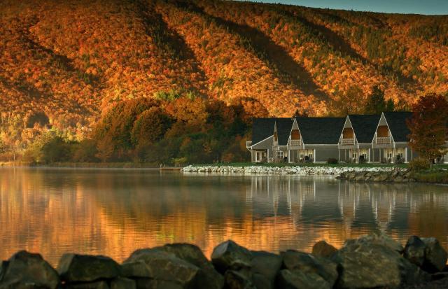 Keltic Quay Cottages & Bayfront Lodge