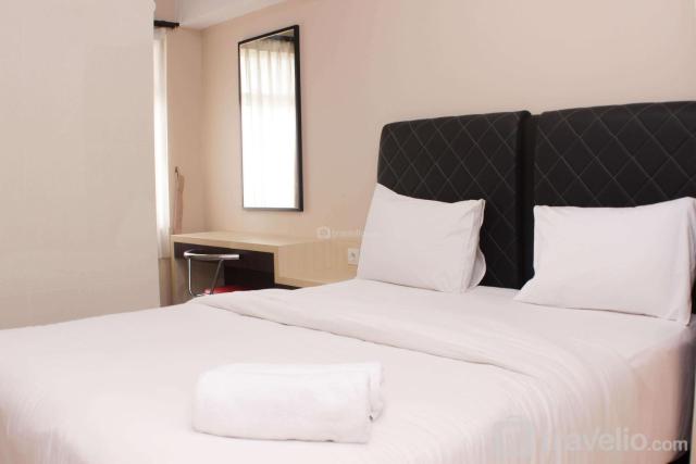 Comfy and Warm 2BR at Springlake Summarecon Bekasi Apartment By Travelio