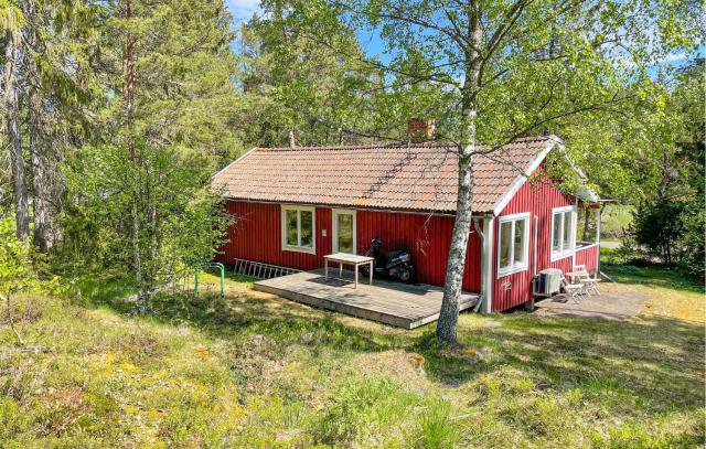 2 Bedroom Stunning Home In Gräddö