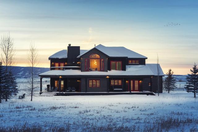 Winter Sky With Hot Tub and Teton Views