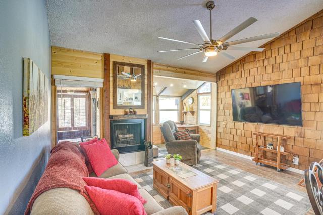 Charming Brian Head Condo Rental with Ski Shuttle!