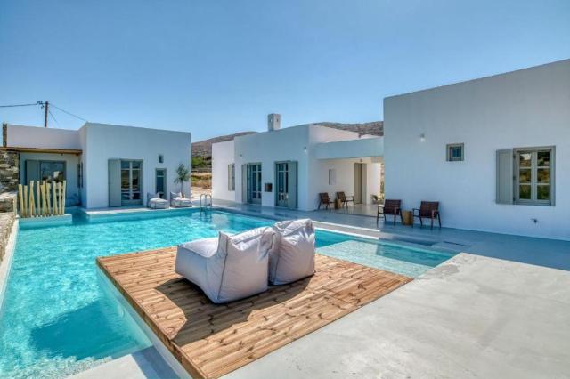 Lil Paros Luxury suites