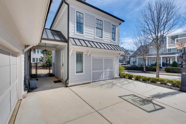 Modern Studio Less Than 5 Mi to Downtown Alpharetta!