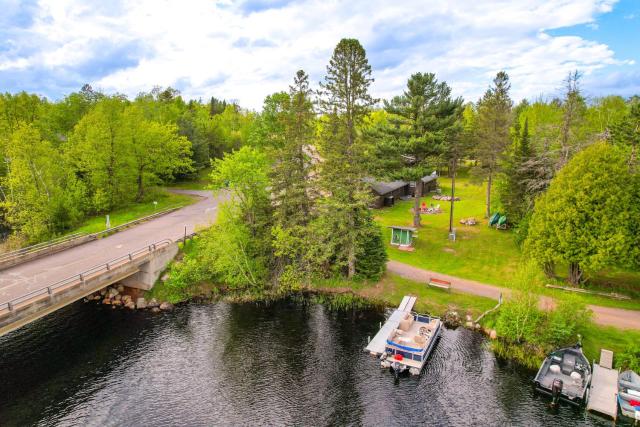 Hayward Retreat on the Chippewa Flowage with Dock!