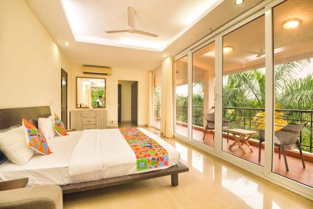 iNDO- Homtel -Luxury 3-BHK villa with Private Pool