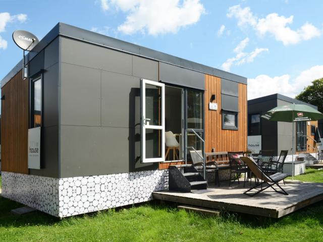 Holiday Home Tiny Haus Lieblingsplatzl by Interhome