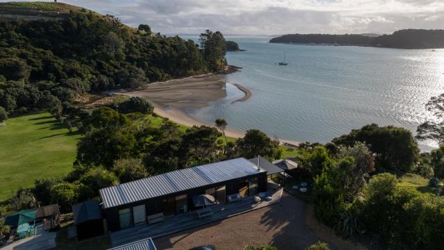 Wharetana Bay Villa with private walkway to beach!