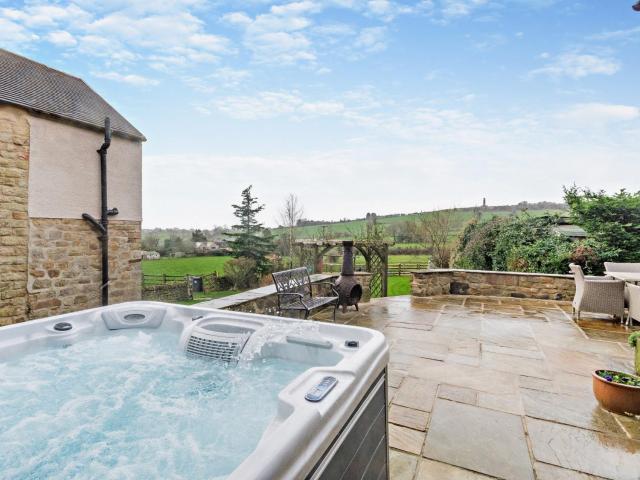 4 Bed in Crich 93830