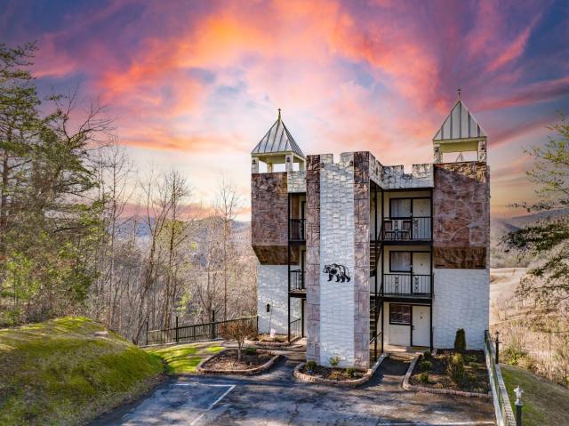 Mountain Views at Dolly's Castle Unit 5