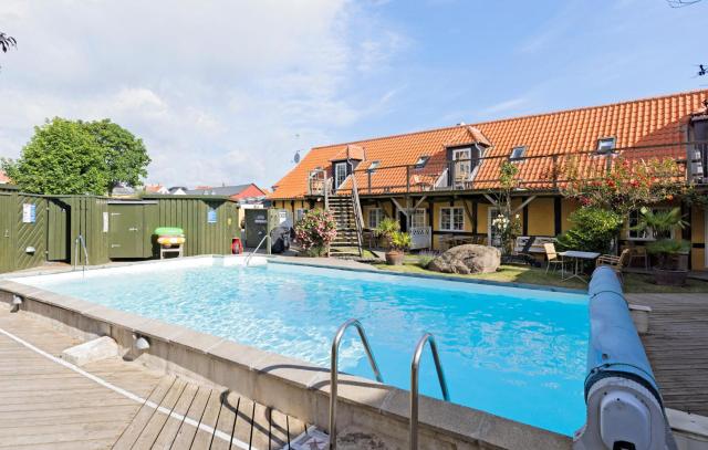 Gorgeous Apartment In Svaneke With Wifi