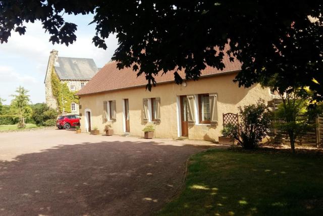 Maison de vacances dans grand jardin arboré à La Chapelle-Saint-Fray proche Le Mans Sarthe, Pays-de-la-Loire