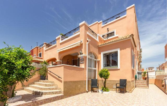 3 Bedroom Beautiful Home In Los Montesinos