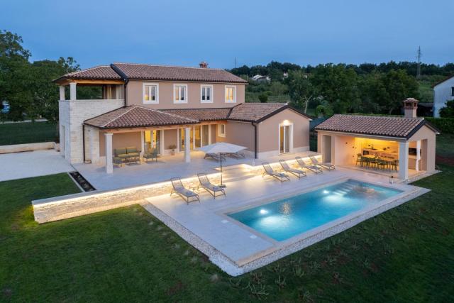 Villa Vita Pazin pet friendly for up to 8 people with private pool & playground in Central Istria