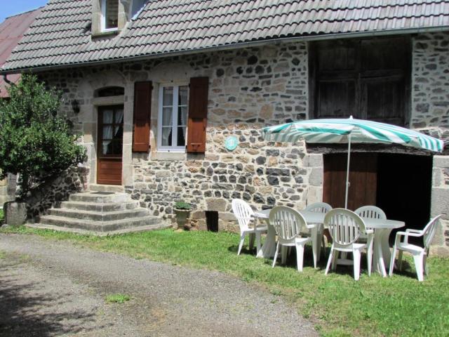 Gîte de France à Rilhac Xaintrie 2 épis - Gîte de France 4 personnes 914