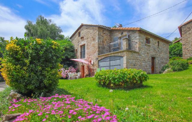 Nice Home In Saint-Pierre-De-Colomb