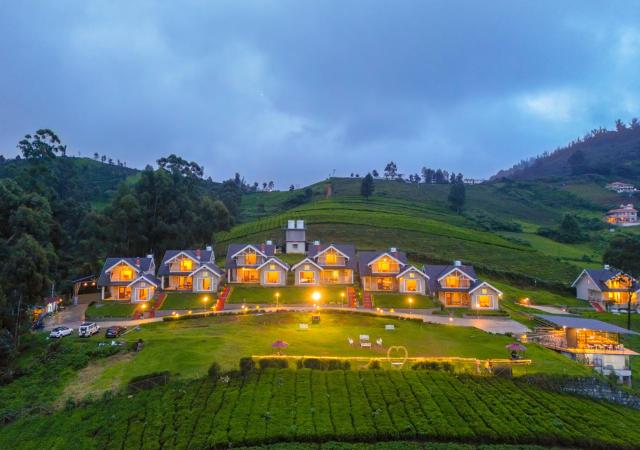 AJ Gable Clouds Ooty by VOYE HOMES - Serene Stay Near Avalanche Emerald Lake