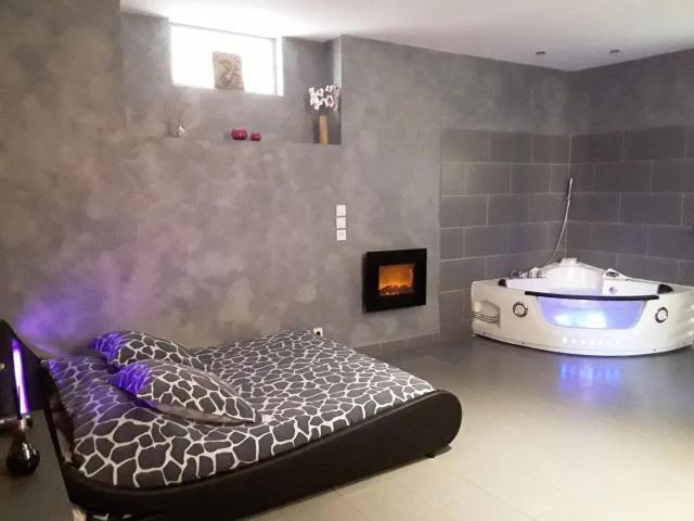 Charmant studio a Baixas de 30 m² avec Jacuzzi