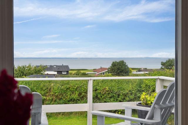 Lovely Summerhouse By Skaastrup Strand W Sea View