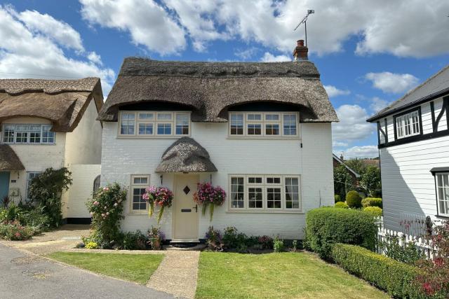 Periwinkle Cottage by Winterton Cottages