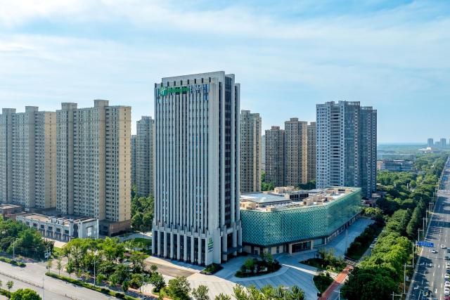 Holiday Inn Express Haimen City Center, an IHG Hotel