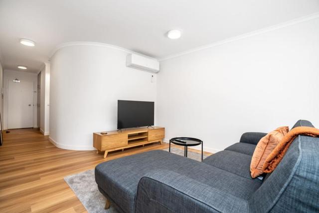 Apt in Kingston - 10min to Lake Burley Griffin