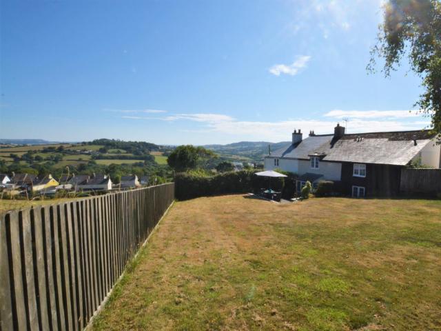 2 Bed in Charmouth DC077