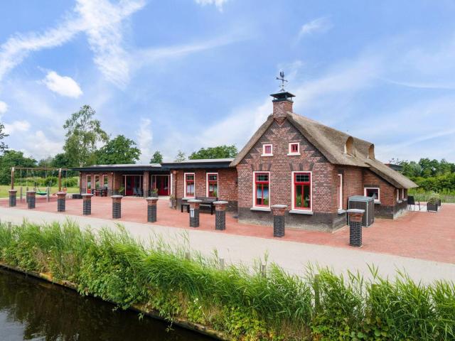 2 Unique Frisian homes next to eachother