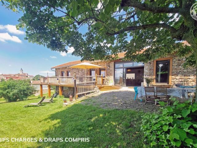 Gîte 5 chambres avec jardin, terrasses et animaux acceptés - FR-1-496-326