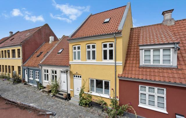 Stunning Home In Rudkøbing With Wifi